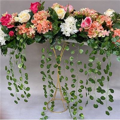 Квіткова композиція для арки