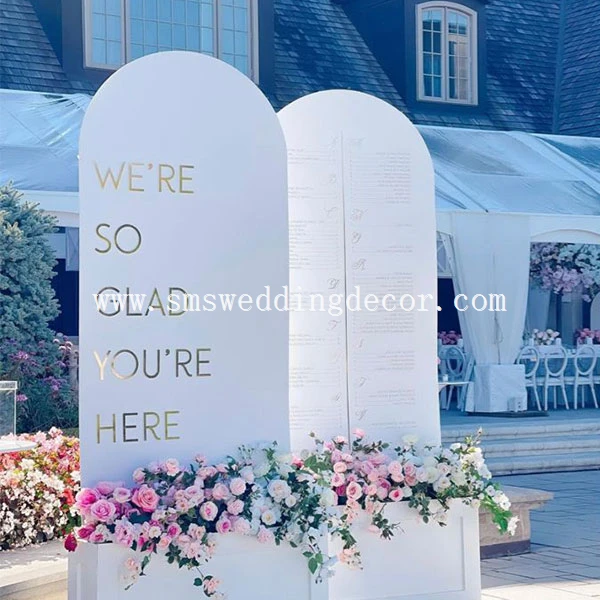 welcome sign with flower box